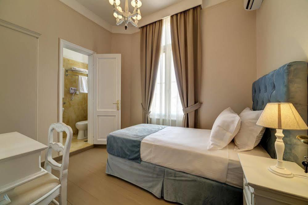 Home & Art Suites Athens Exterior photo