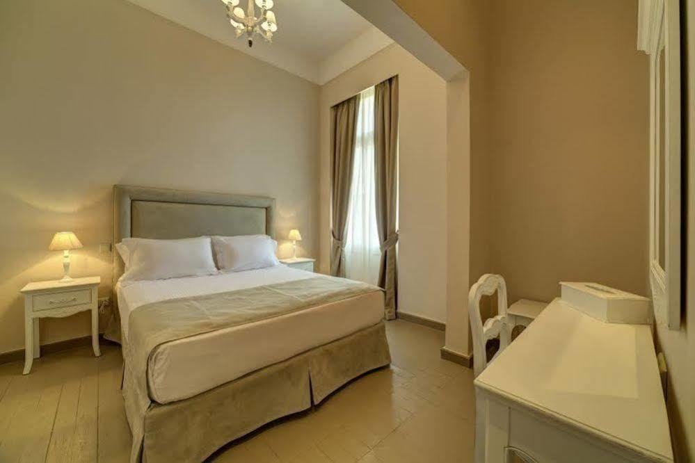 Home & Art Suites Athens Exterior photo